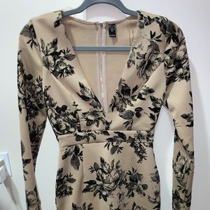 BLACK AND BEIGE WINDSOR DRESS